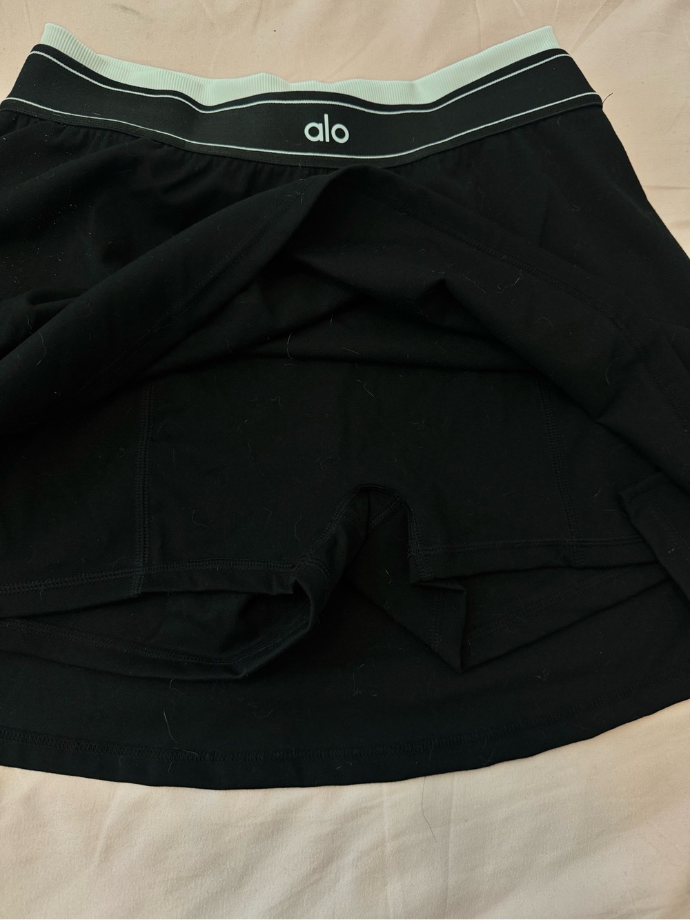 ALO Yoga Black Skater Skirt with White-Trim Waistband - Picture 3 of 4